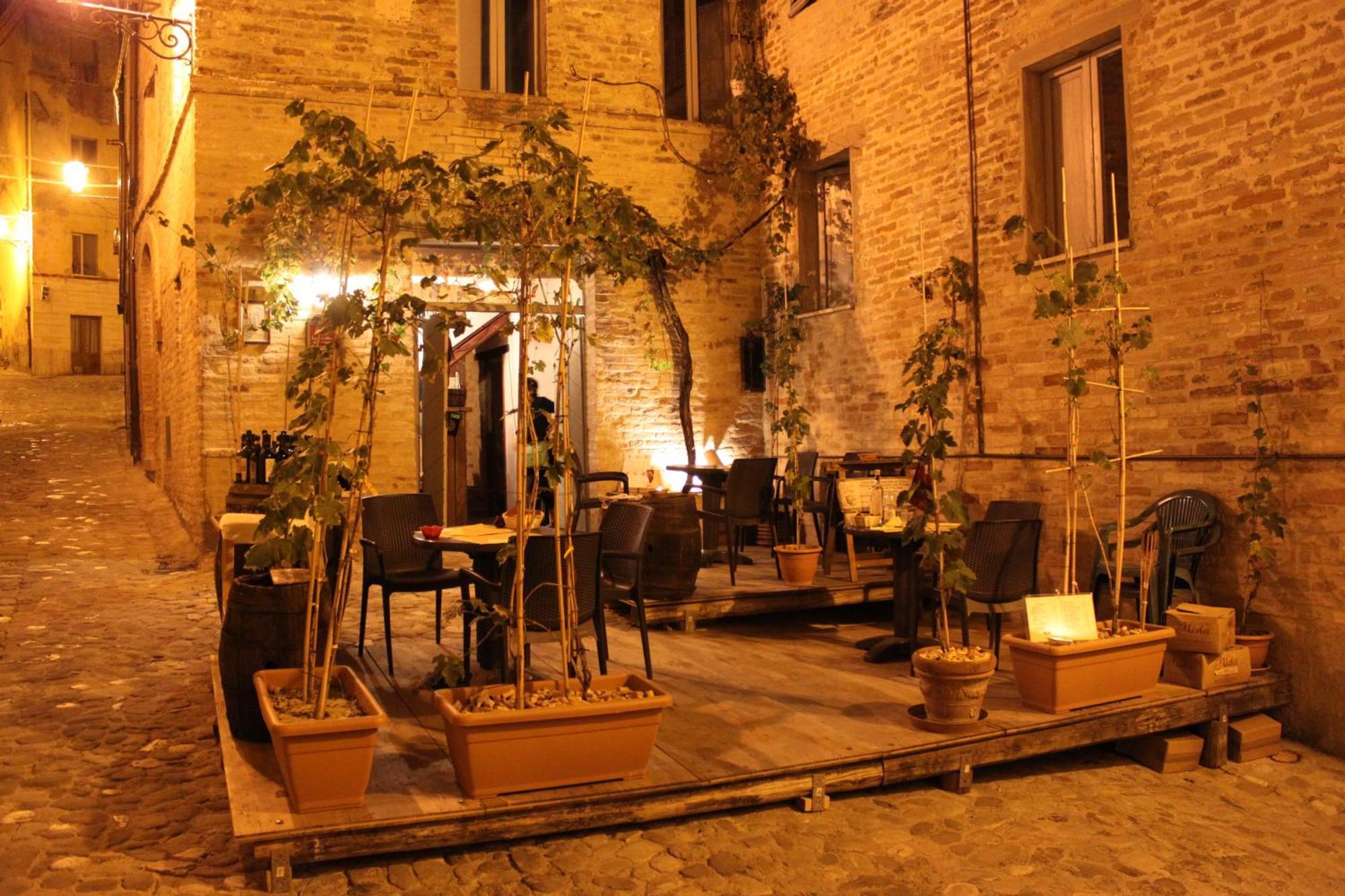 La Neviera Nel Pozzo Bed & Breakfast Offida Exterior photo