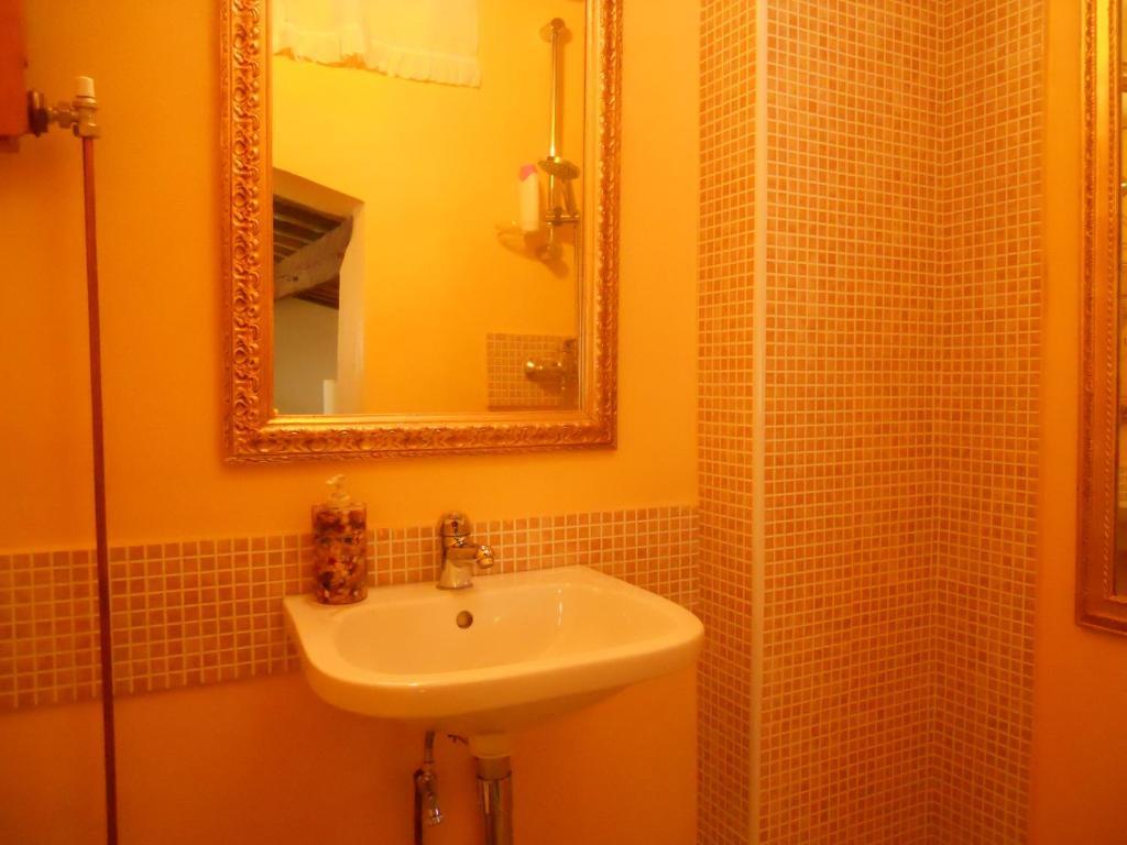 La Neviera Nel Pozzo Bed & Breakfast Offida Room photo